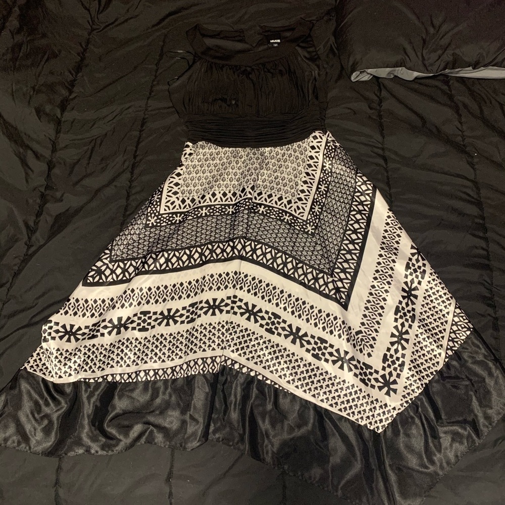 Black and white sleeves abstract halter dress.
